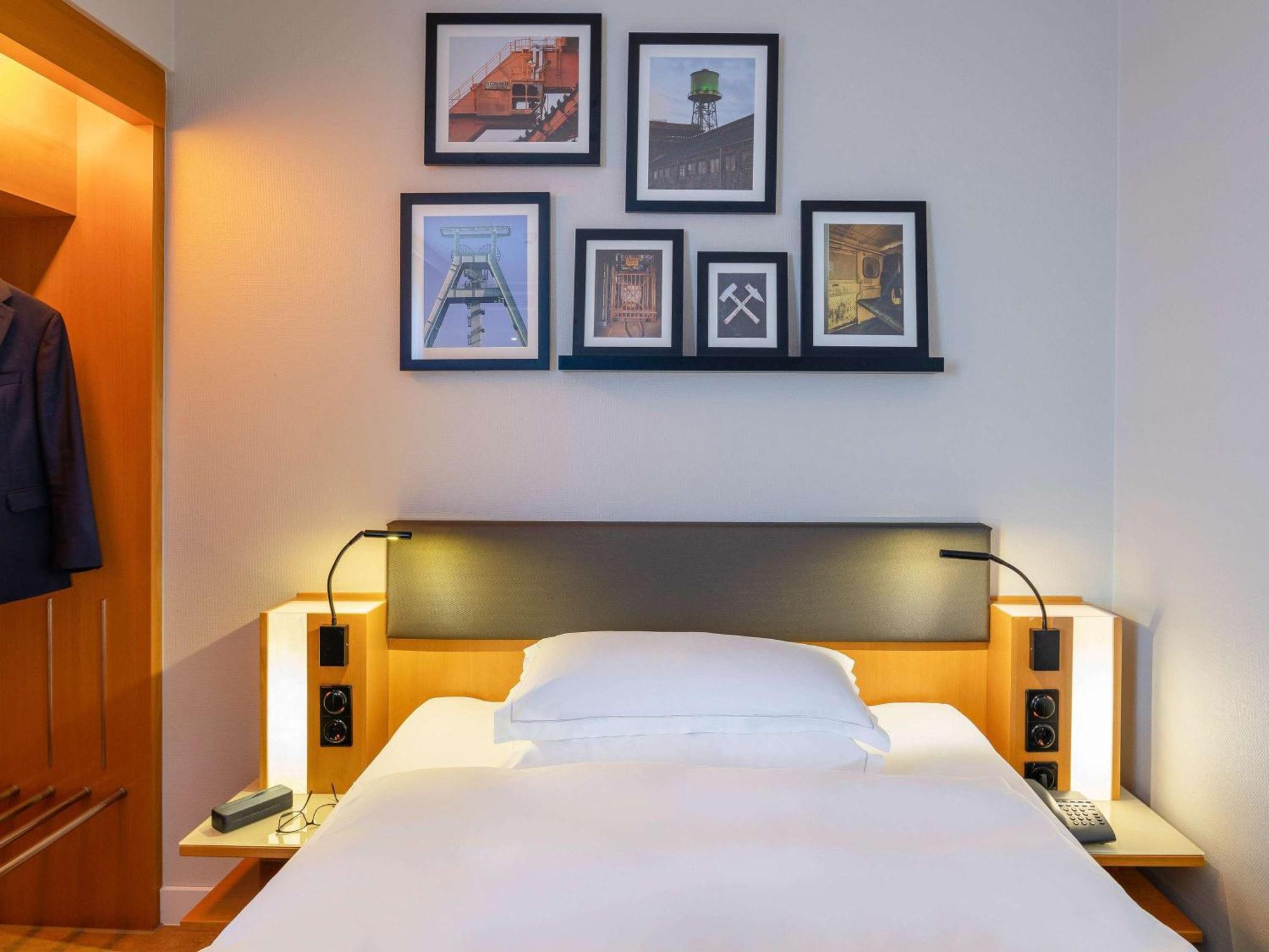 Mercure Hotel Bochum City Bagian luar foto